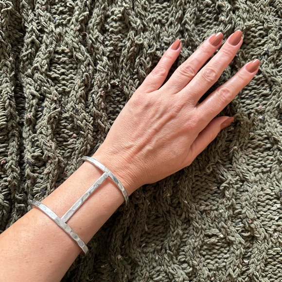 Lucky Brand Silver Cuff Bracelet - Picture 5 of 9